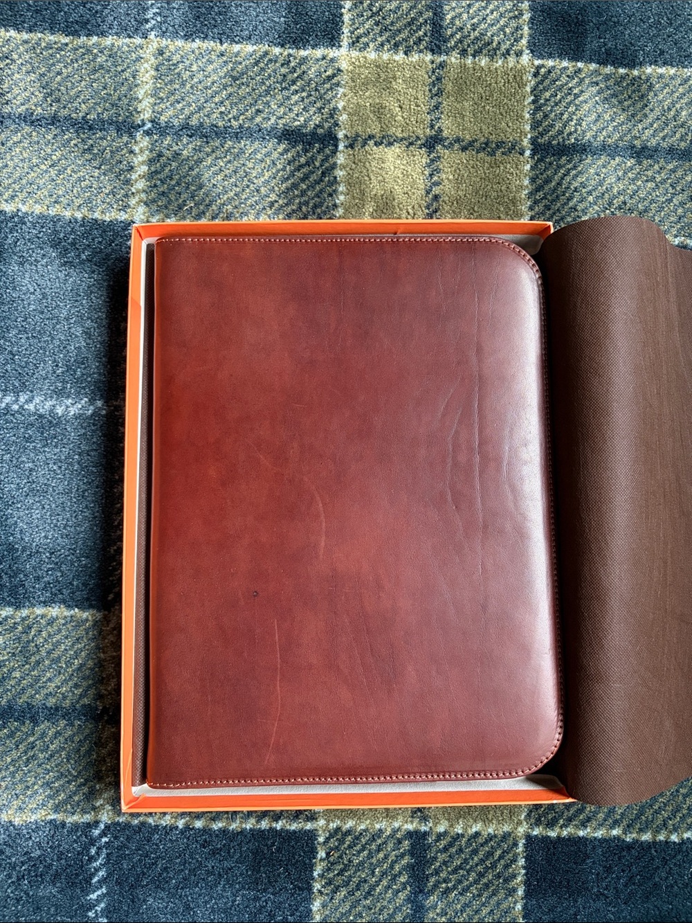Leather Zip Portfolio Folio in Brown